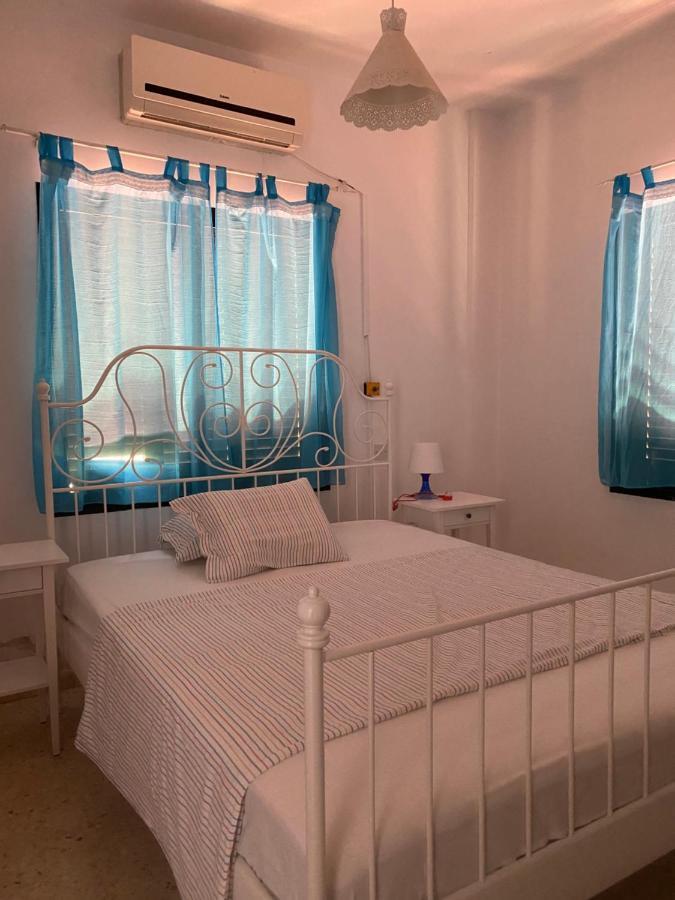 Kissonerga Beach Apartment Paphos Eksteriør bilde