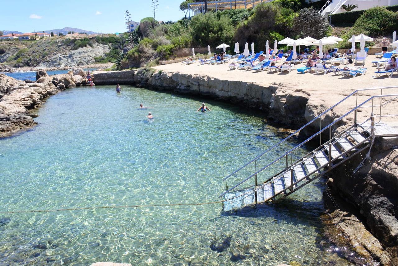 Kissonerga Beach Apartment Paphos Eksteriør bilde